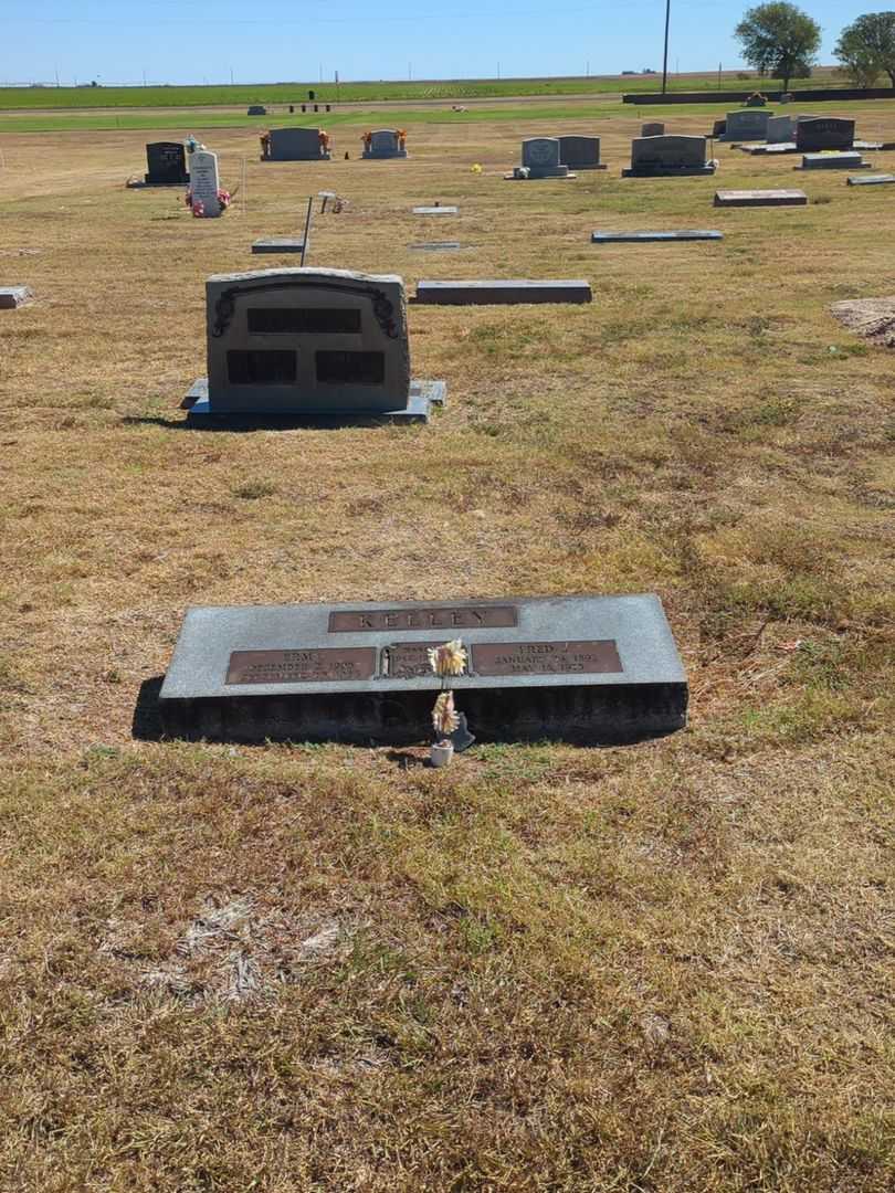 Fred J. Kelley's grave. Photo 2