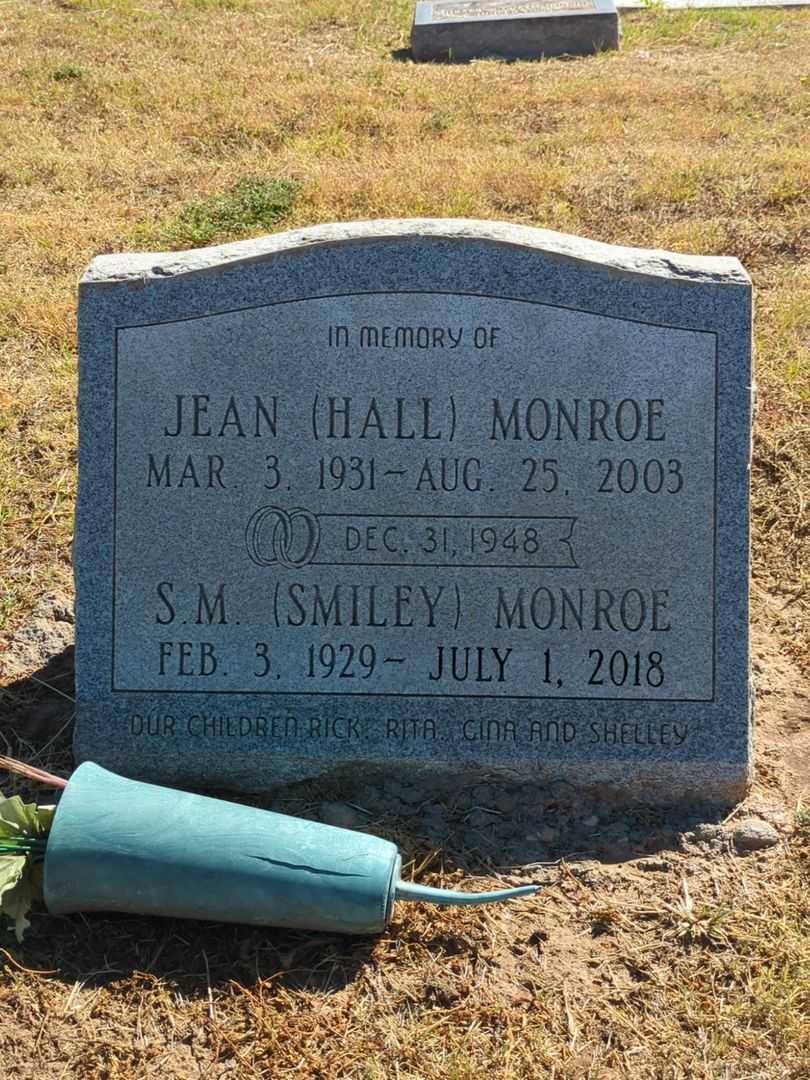 Jean Hall Monroe's grave. Photo 1