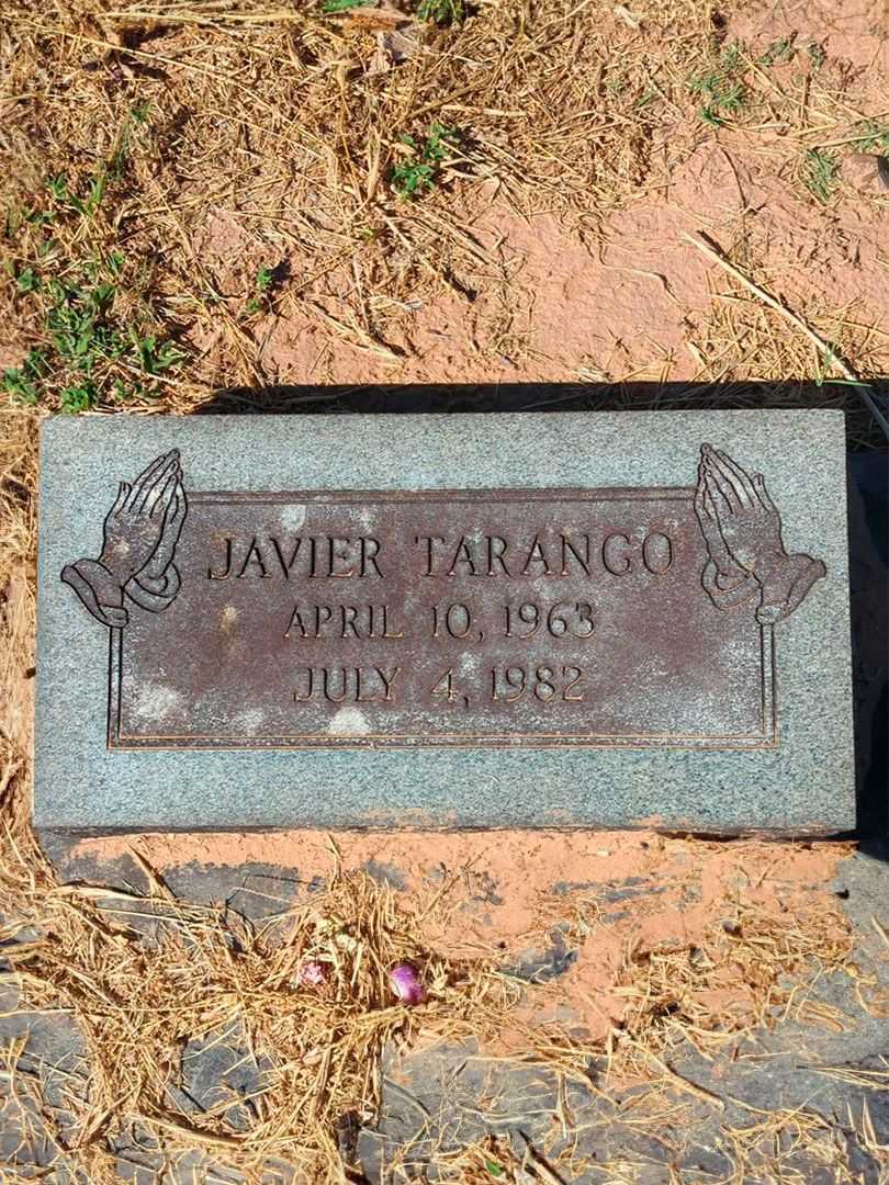 Javier Tarango's grave. Photo 1