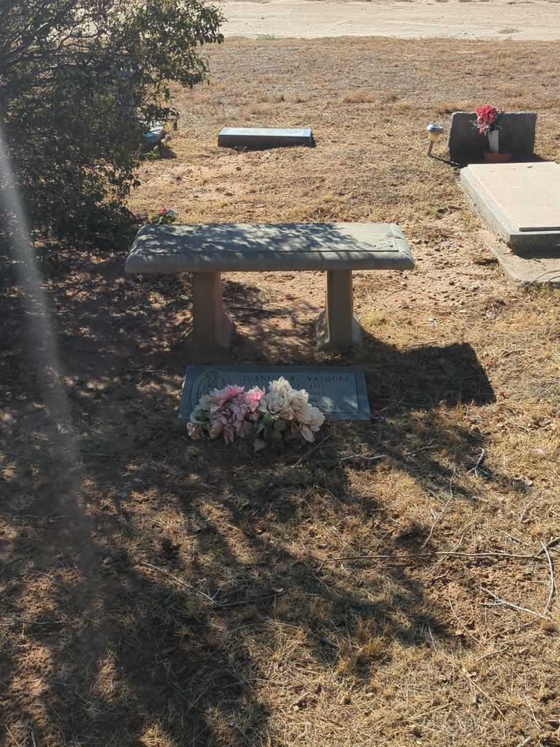 Juanita R. Vasquez's grave. Photo 1