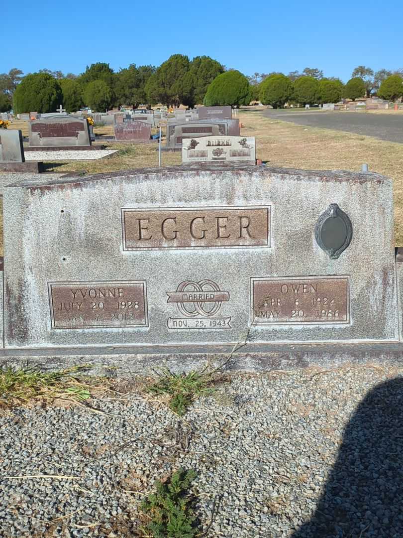 Owen Egger's grave. Photo 1