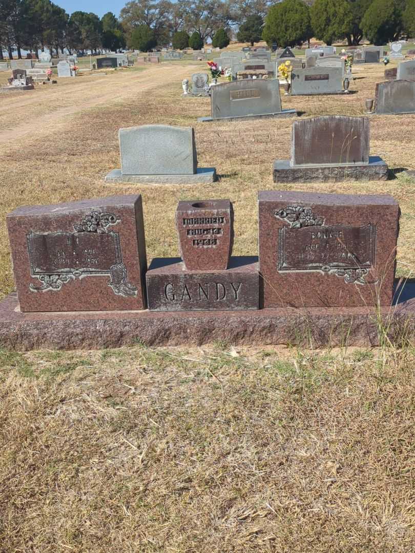 Bonnie Sullivan Gandy's grave. Photo 1