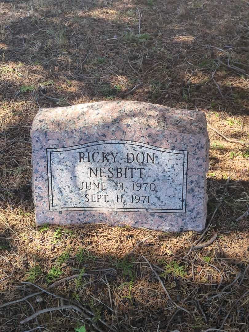 Ricky Don Nesbitt's grave. Photo 5