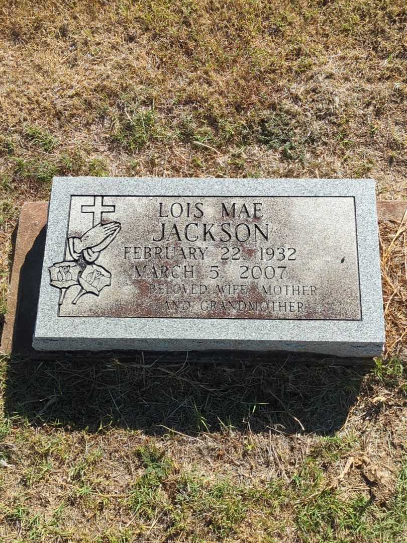 Lois Mae Jackson's grave. Photo 1