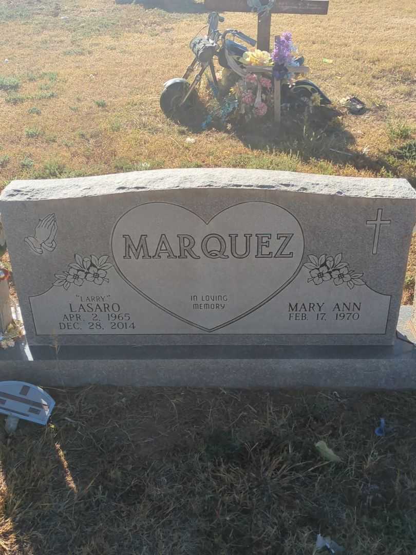 Lasaro "Larry" Marquez's grave. Photo 1