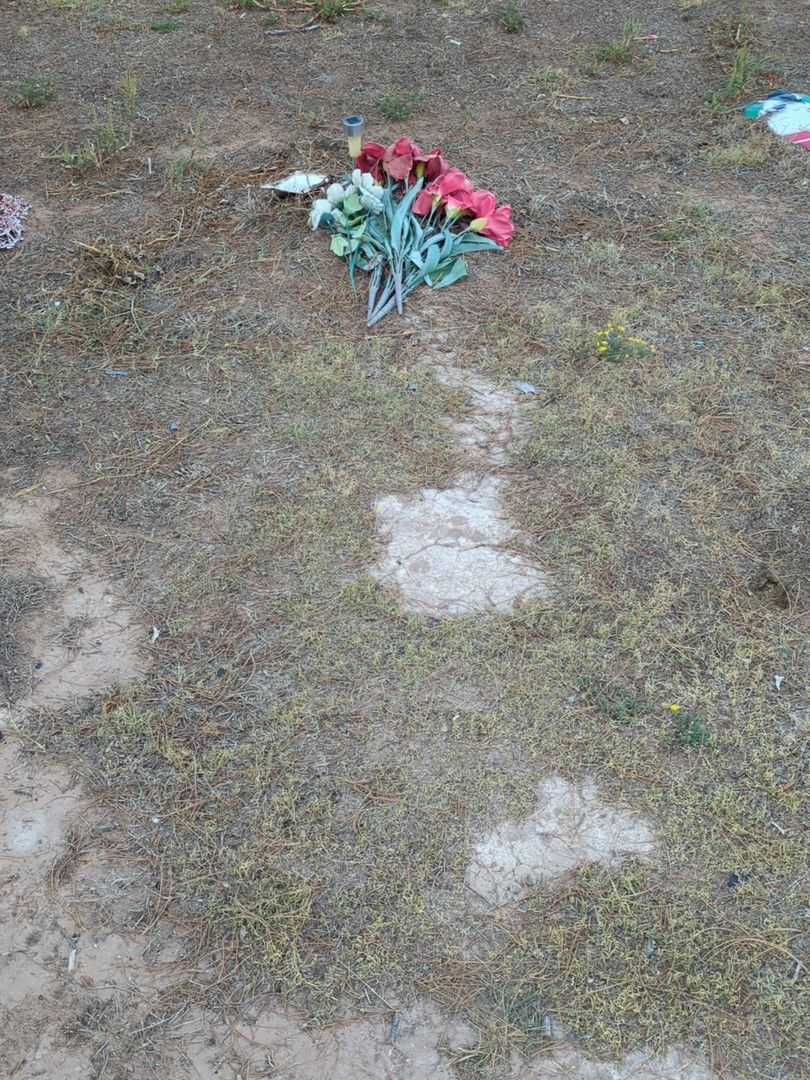 Wanda Ruth Sabala's grave. Photo 2