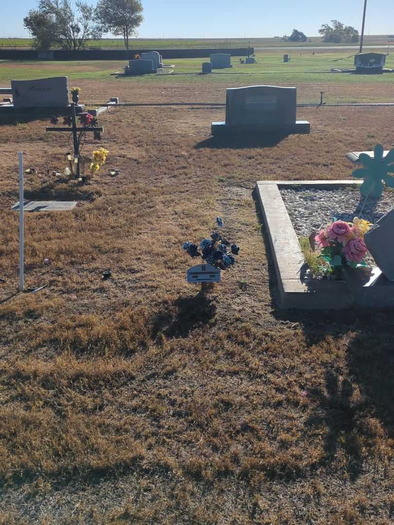 Leroy Zapata's grave. Photo 2