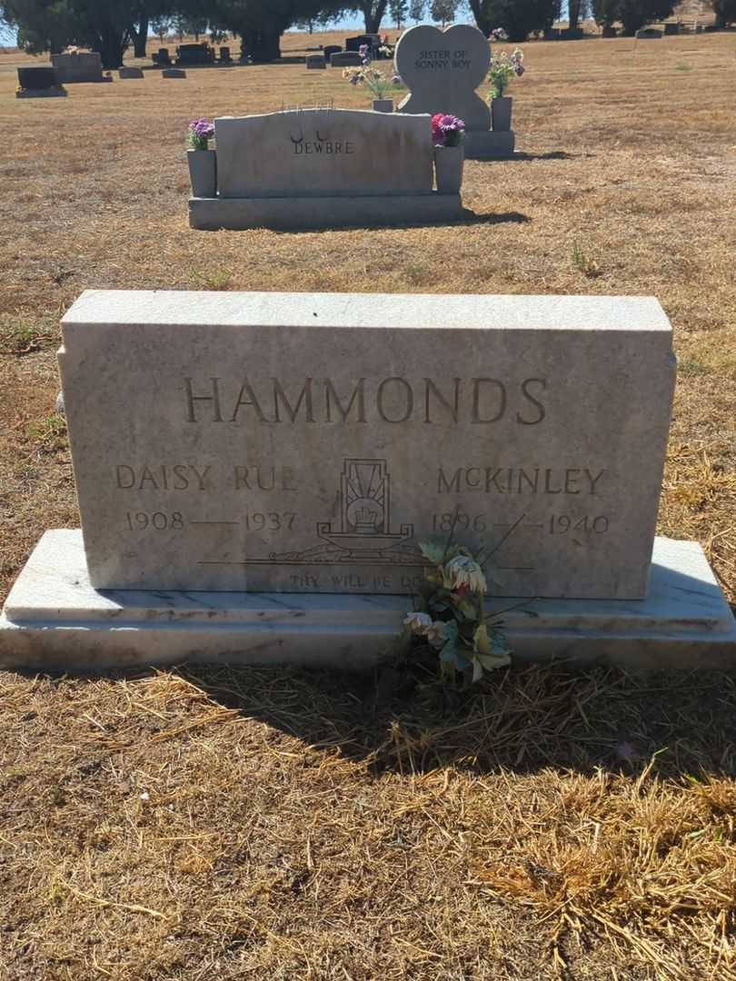 Daisy Rue Hammonds's grave. Photo 2