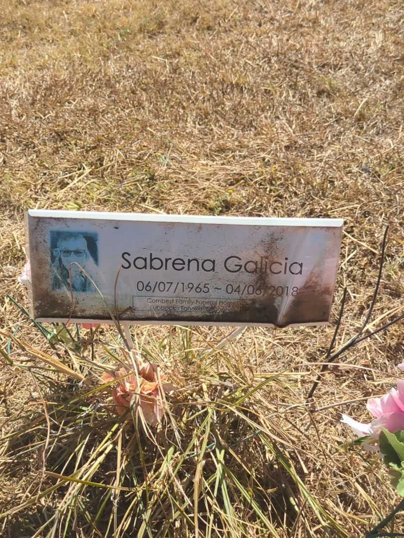 Sabrena Rea Galicia's grave. Photo 2