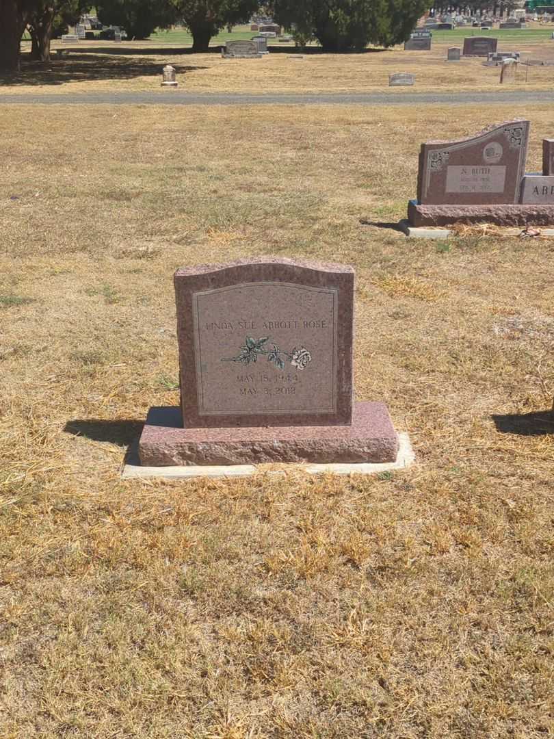 Linda Sue Abbott Rose's grave. Photo 1
