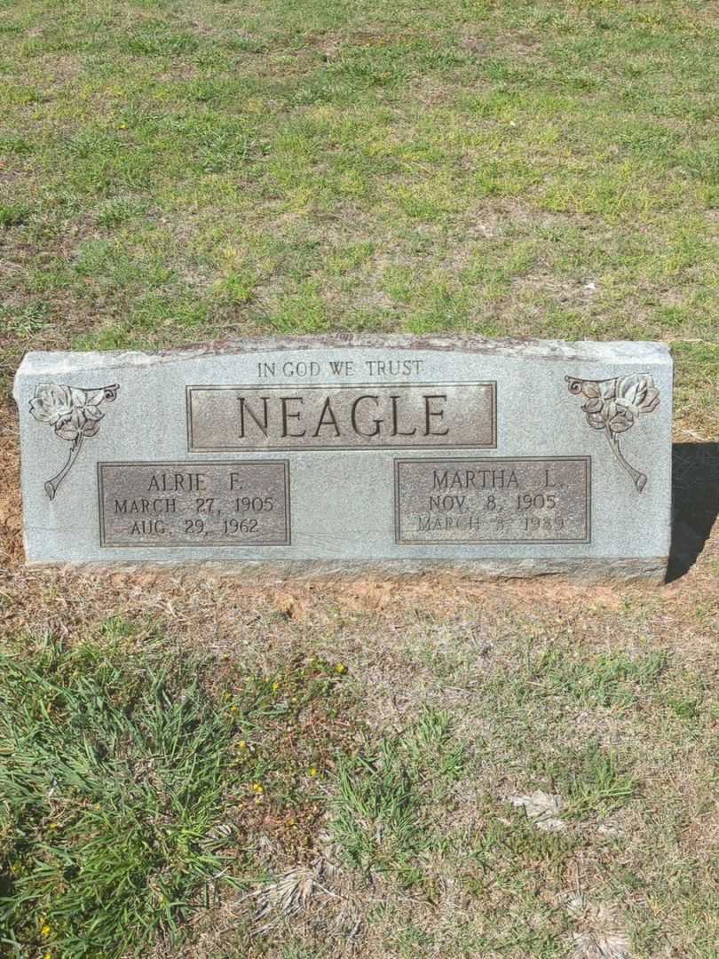 Alrie F. Neagle's grave. Photo 2