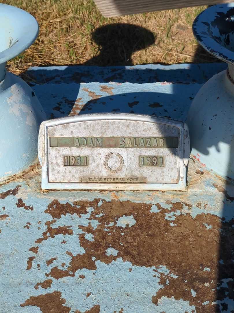 Adam Salazar's grave. Photo 1