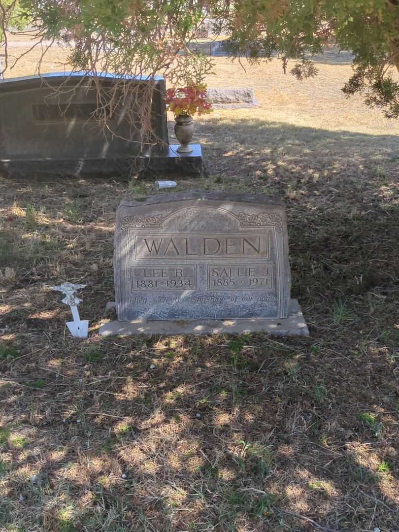 Sallie J. Walden's grave. Photo 1