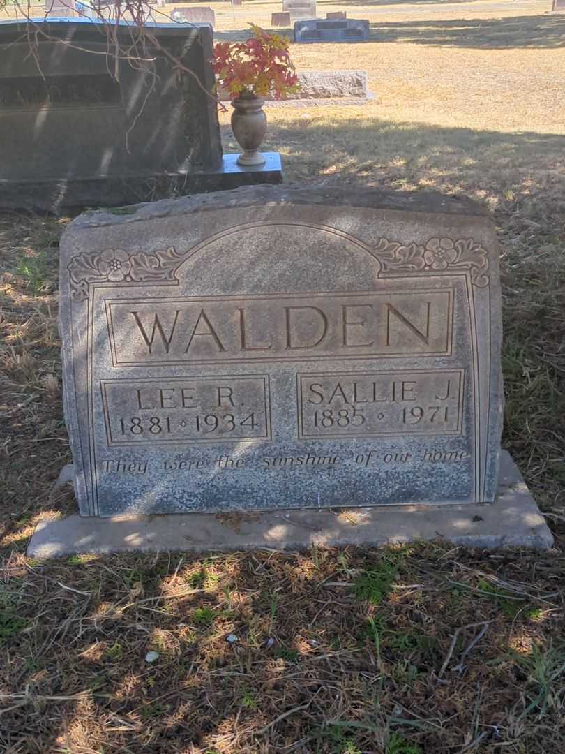 Sallie J. Walden's grave. Photo 2