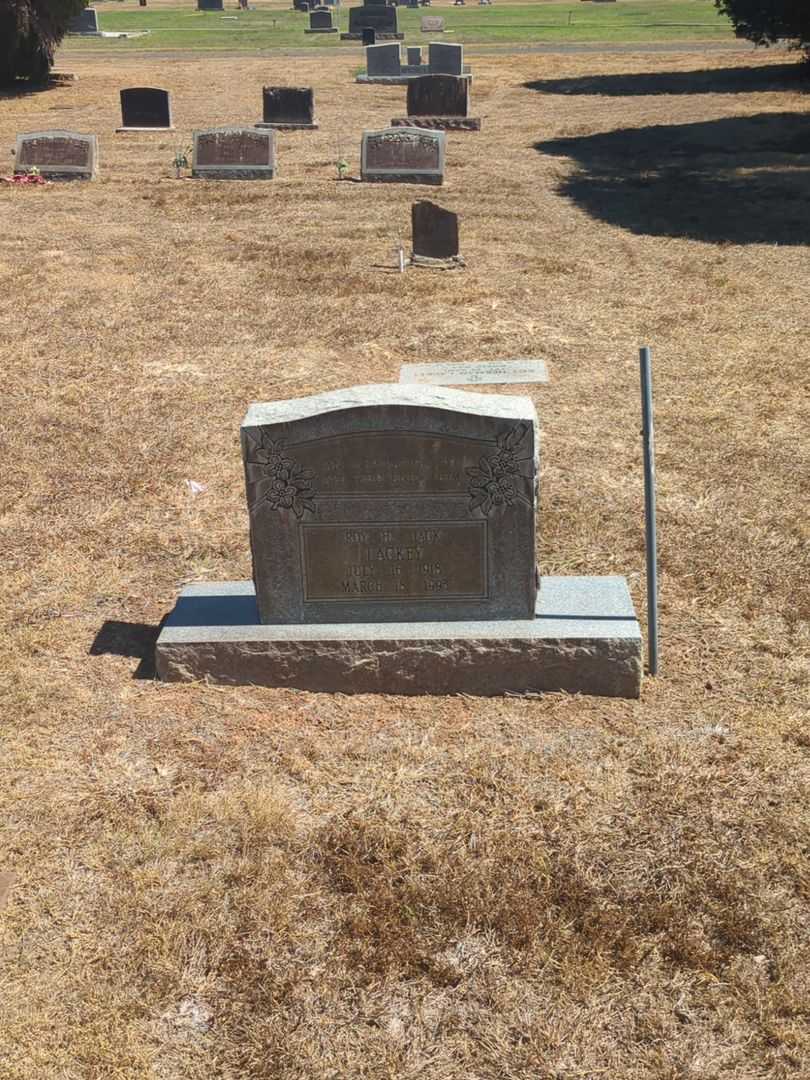 Roy Herman Lackey's grave. Photo 1