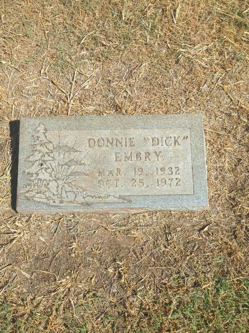 Donnie "Dick" Embry's grave. Photo 2