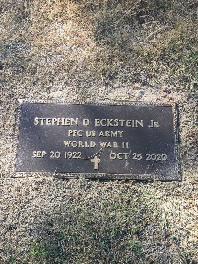 Stephen Daniel Eckstein Junior's grave. Photo 3