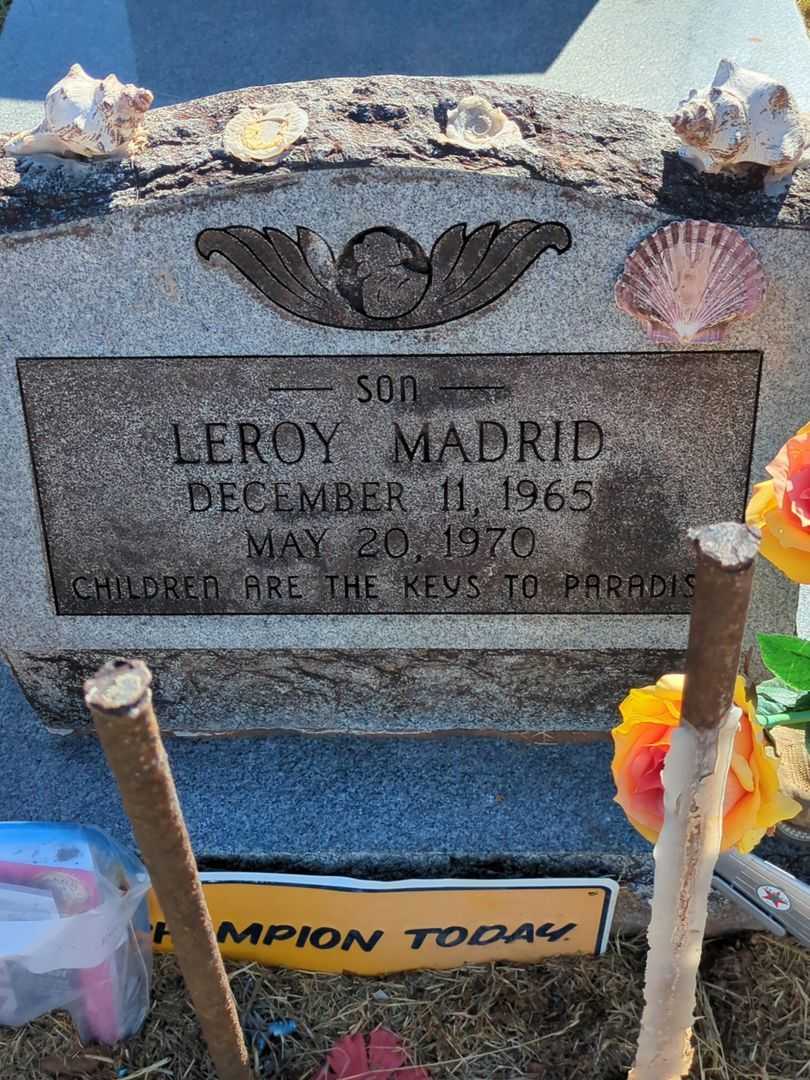 Dionisia Rangel's grave. Photo 1