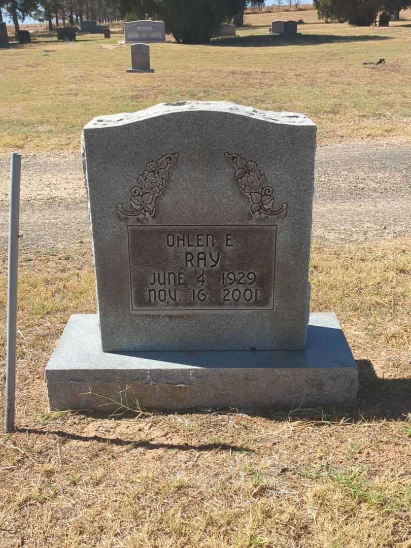 Ohlen Earl Ray's grave. Photo 2