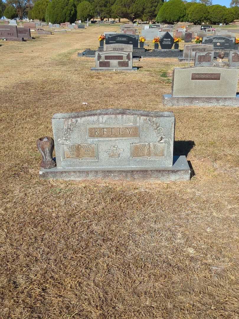 Fred Calvin Kelly's grave. Photo 2