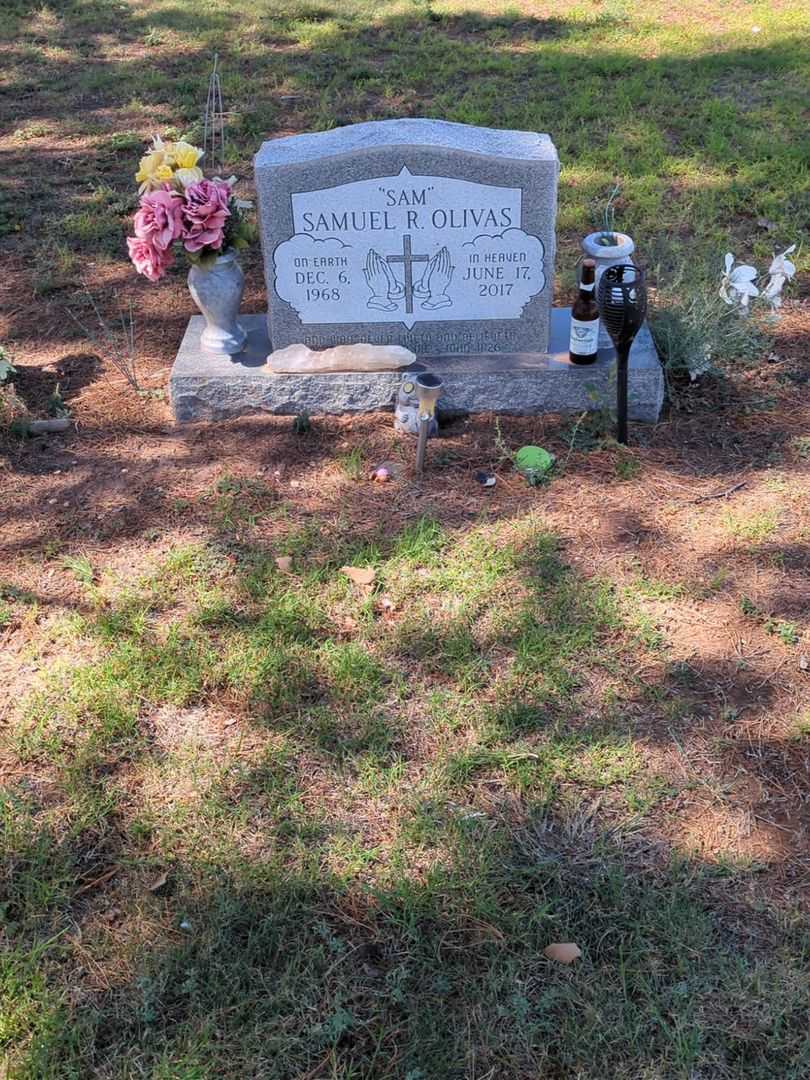 Samuel R. "Sam" Olivas's grave. Photo 2
