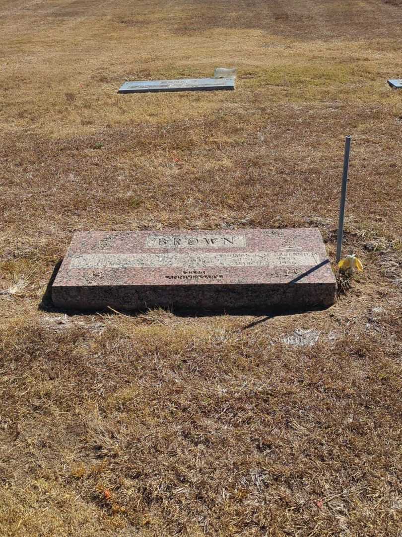 Gladys Jackson Brown's grave. Photo 2