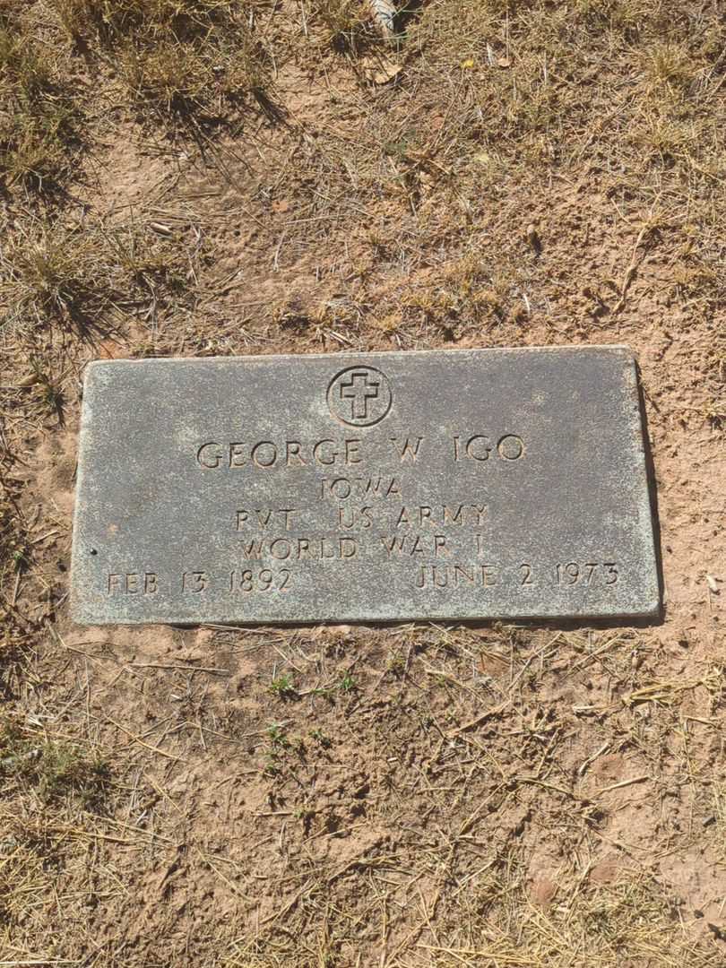 George W. Igo's grave. Photo 3