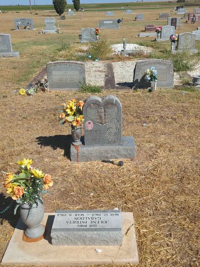 Myriam Eileen Baeza's grave. Photo 1