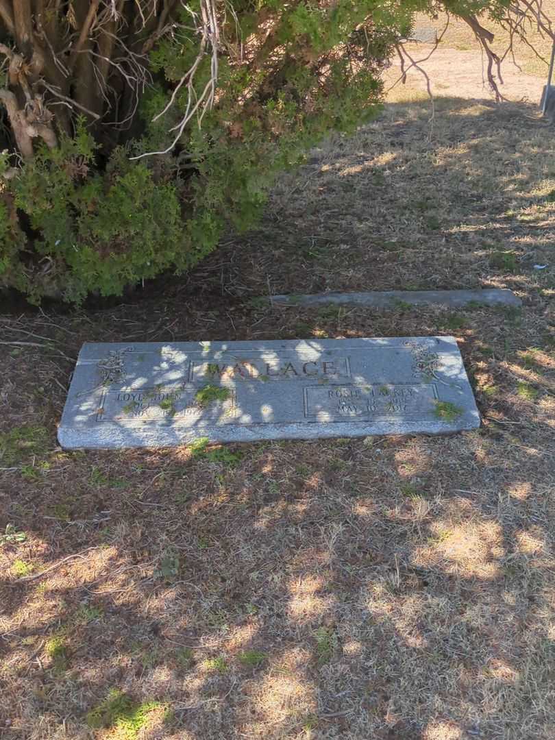 Rosie Lackey Wallace's grave. Photo 1