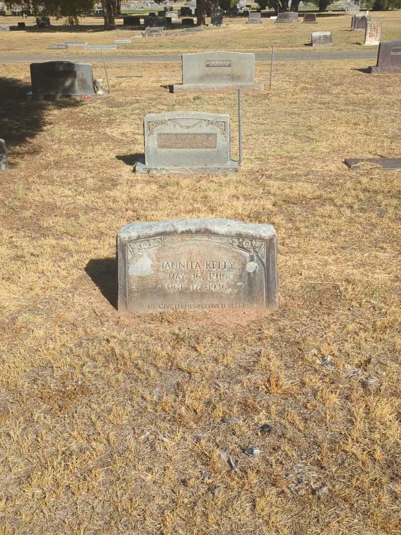 Juanita Kelly's grave. Photo 1