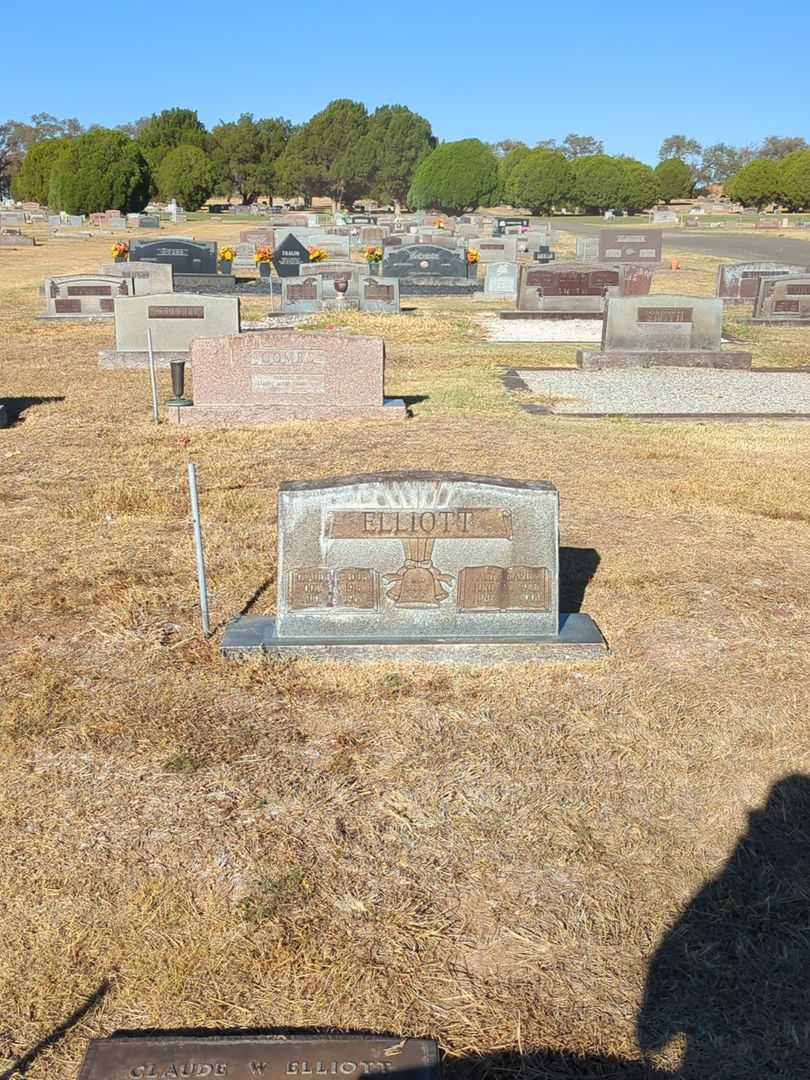 Alta Marie Elliott's grave. Photo 2