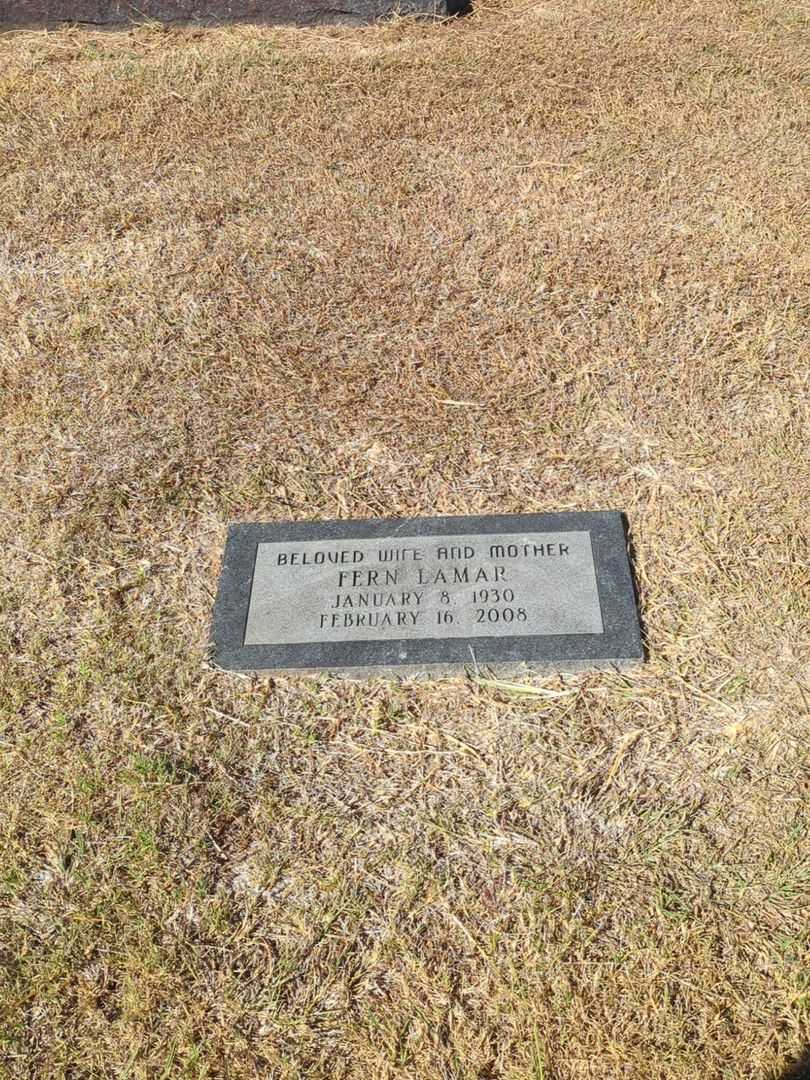 Fern Lamar's grave. Photo 2